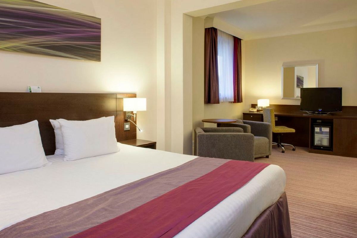 Premium rooms leamington spa.